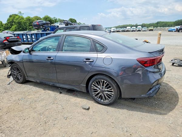 2022 KIA FORTE GT Line