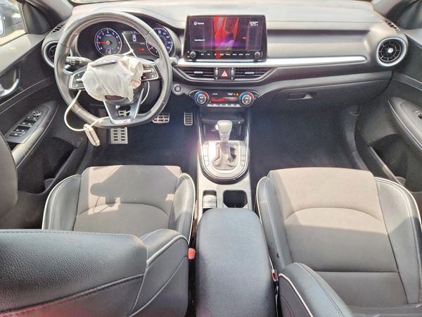 2022 KIA FORTE GT Line