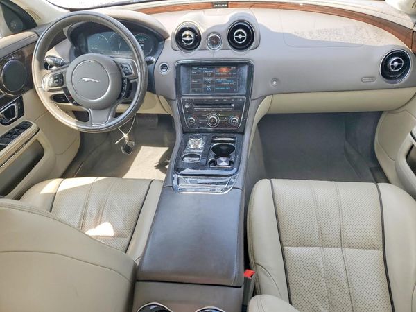 2015 JAGUAR XJ XJL Porfolio