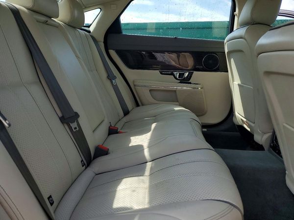 2015 JAGUAR XJ XJL Porfolio