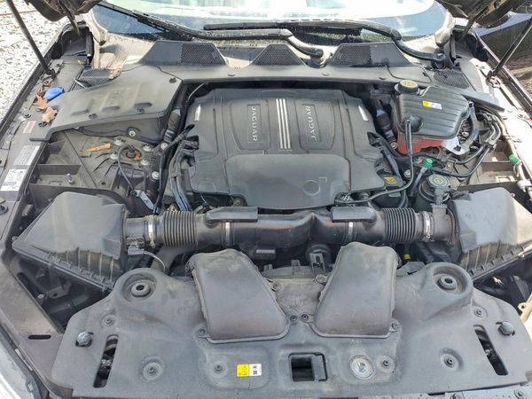 2015 JAGUAR XJ XJL Porfolio