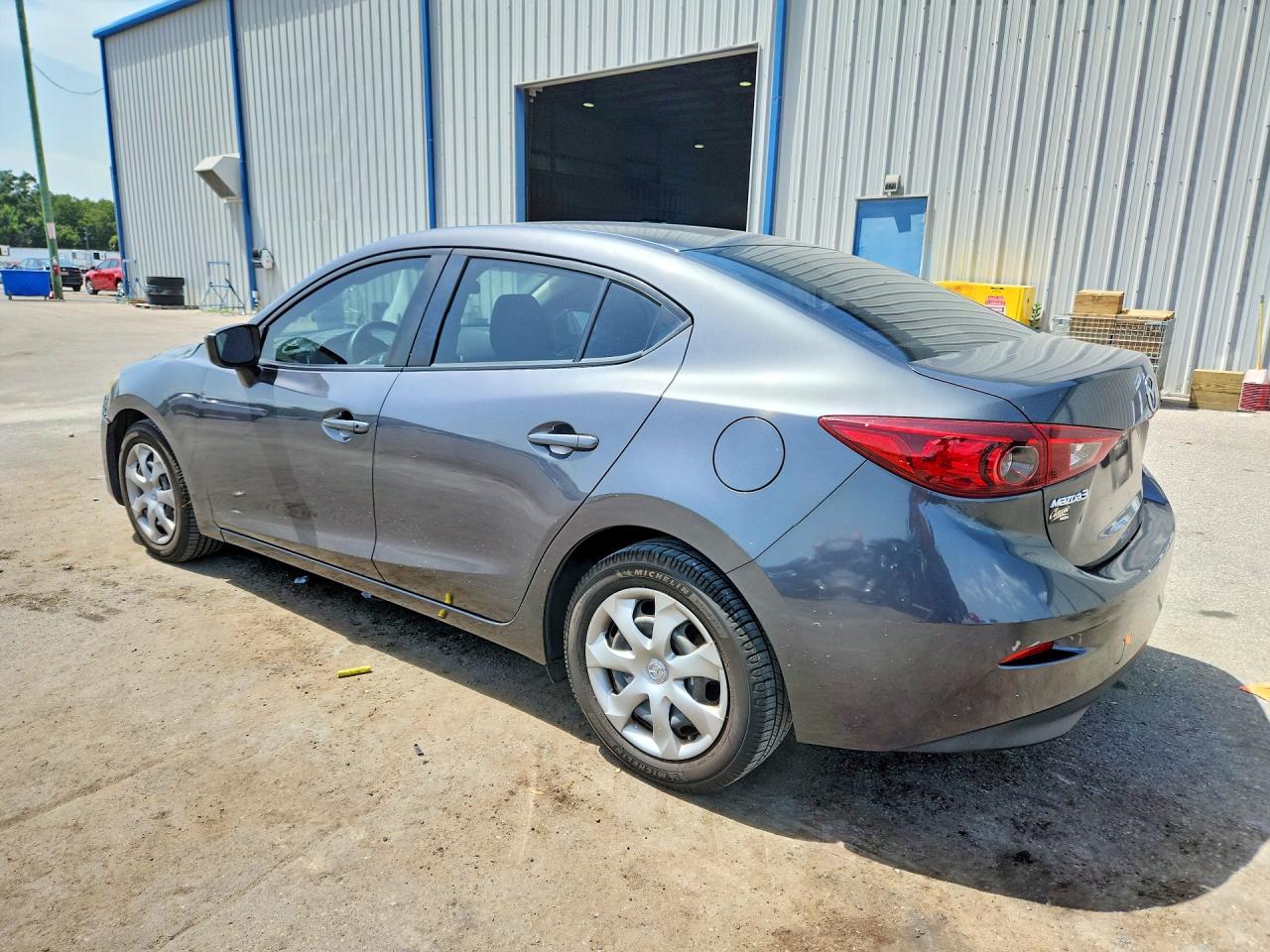 2016 MAZDA 3 SV/Base