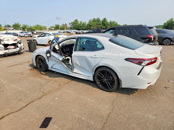 2022 TOYOTA CAMRY