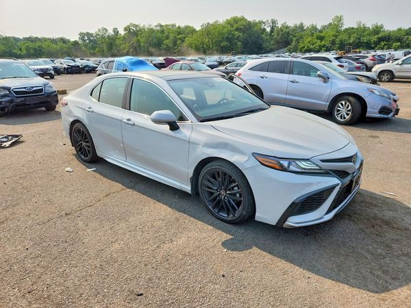 2022 TOYOTA CAMRY