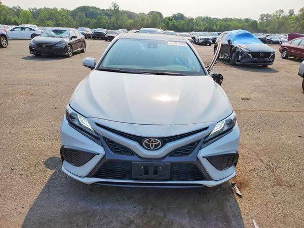 2022 TOYOTA CAMRY