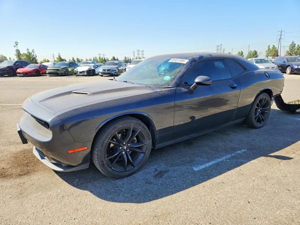 2018 DODGE CHALLENGER SXT