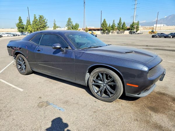 2018 DODGE CHALLENGER SXT