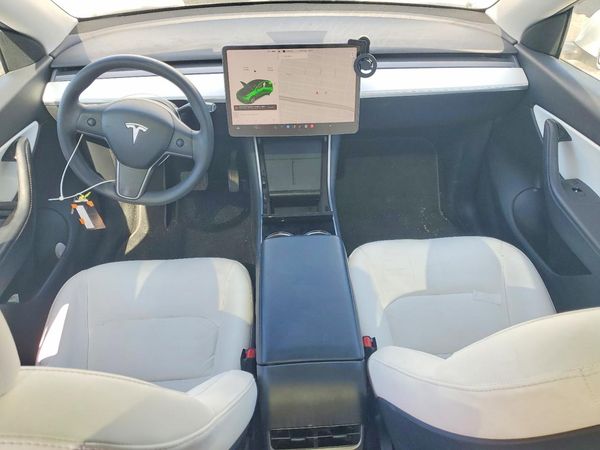 2020 TESLA MODEL Y