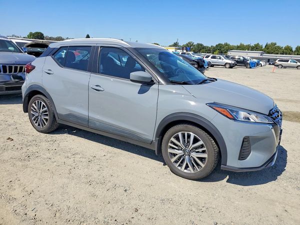 2021 NISSAN KICKS SV