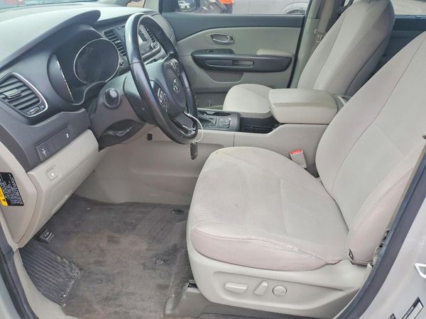2016 KIA SEDONA LX - Middle-low