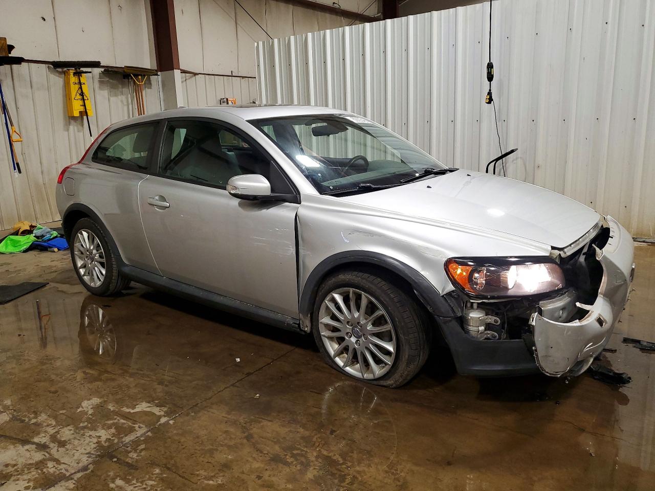 2010 VOLVO C30