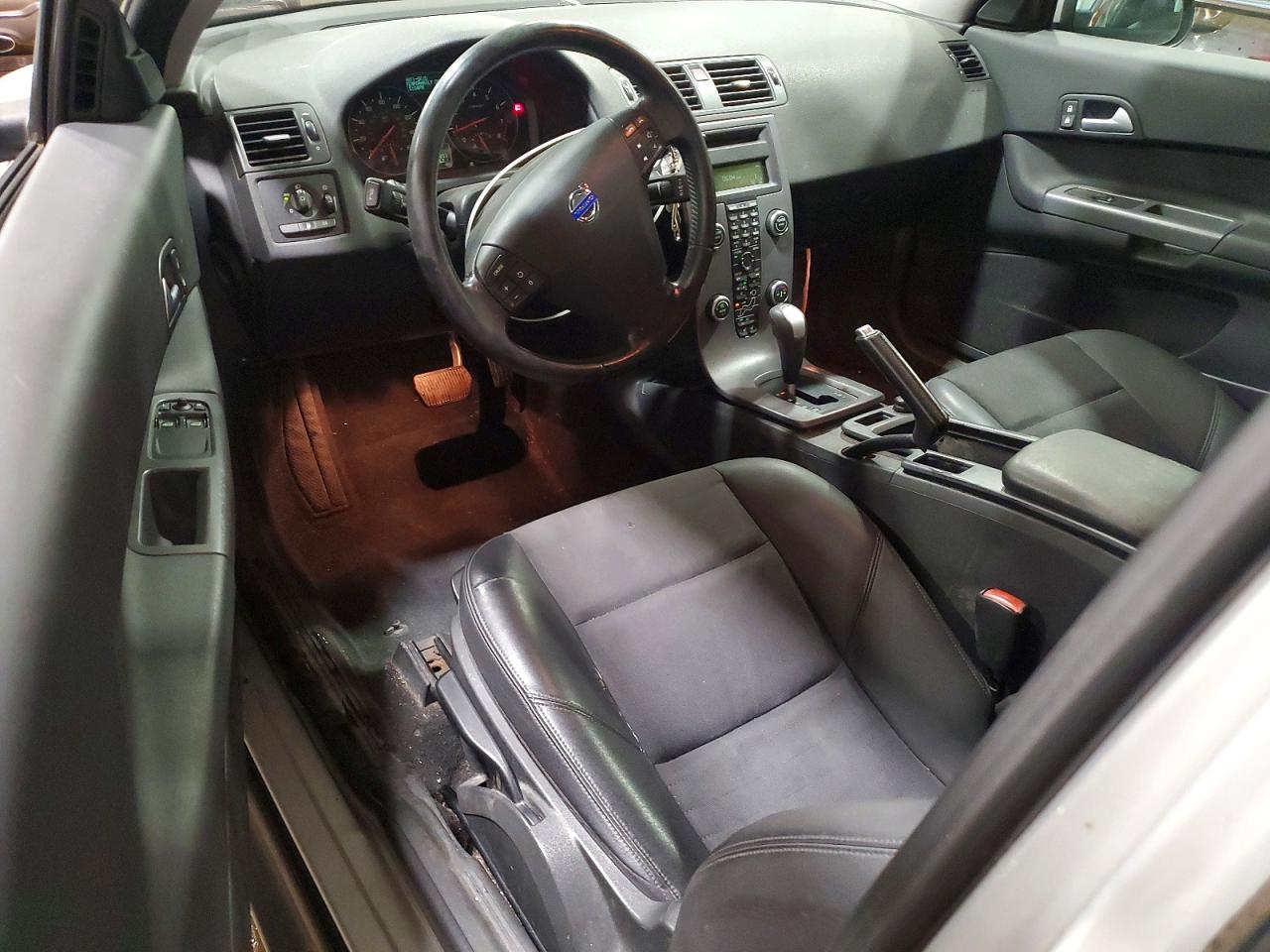 2010 VOLVO C30