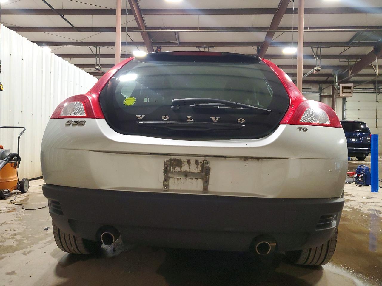 2010 VOLVO C30