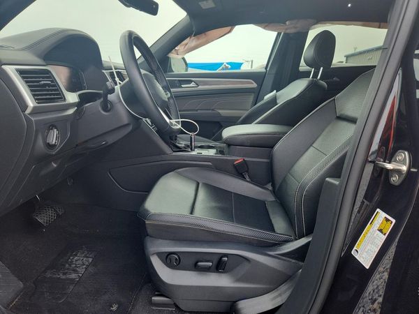 2022 VOLKSWAGEN ATLAS CROSS SPORT SE w/ Tech