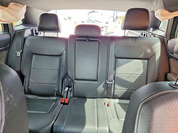 2022 VOLKSWAGEN ATLAS CROSS SPORT SE w/ Tech