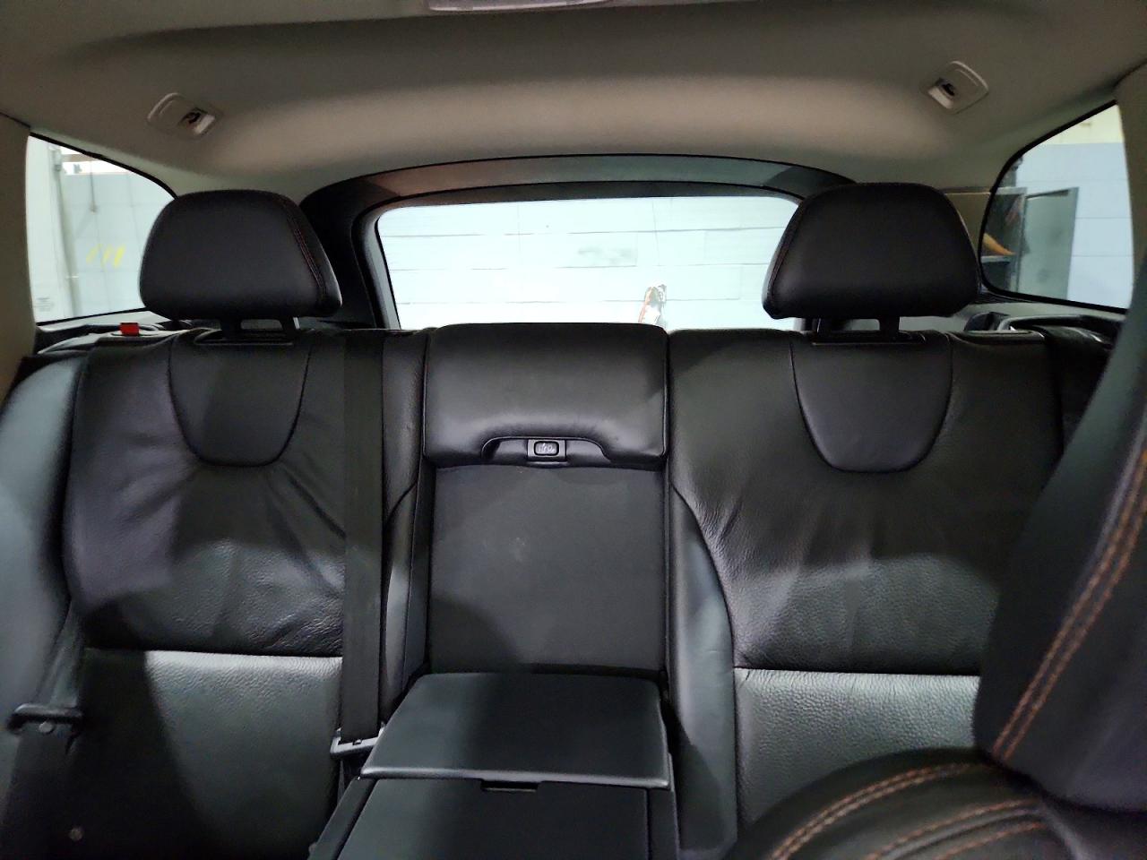2012 VOLVO XC60