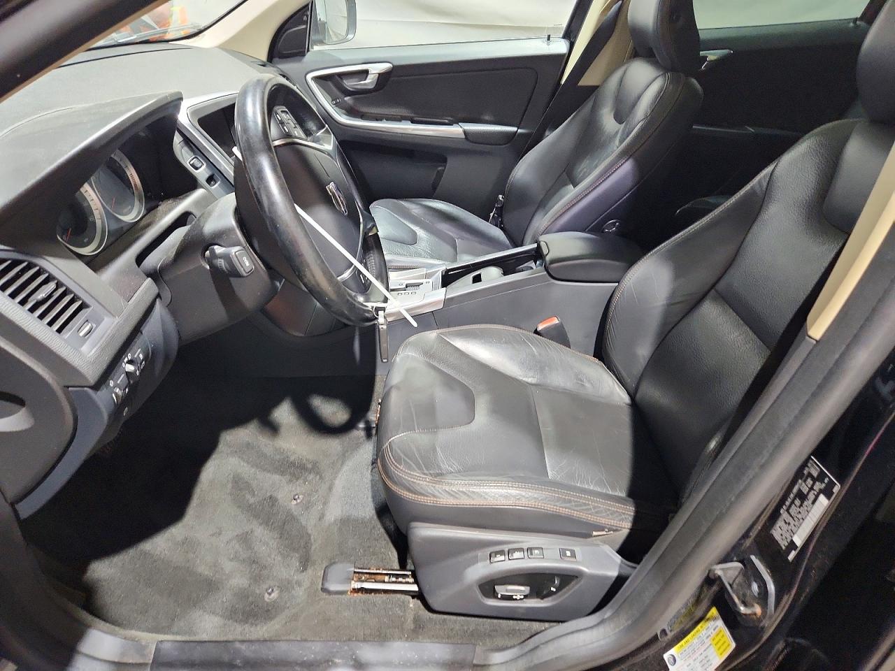 2012 VOLVO XC60