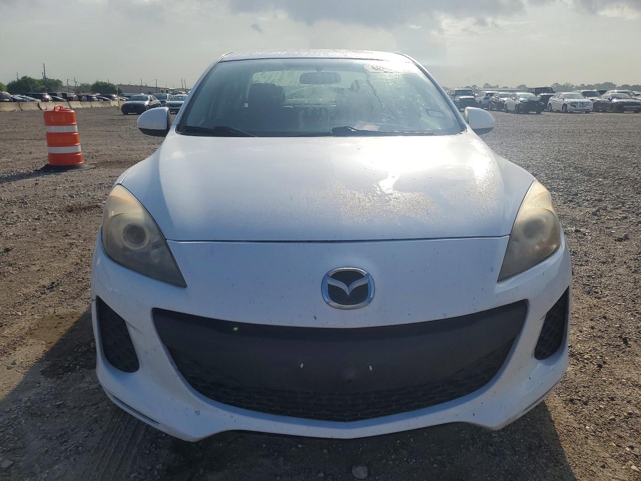 2013 MAZDA 3 SV/Base