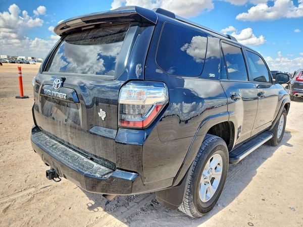 2022 TOYOTA 4RUNNER SR5 Prem