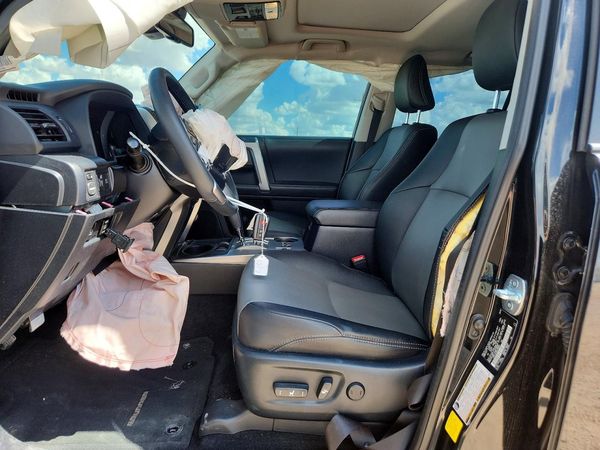 2022 TOYOTA 4RUNNER SR5 Prem