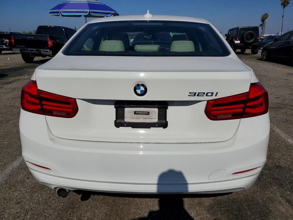 2018 BMW 320