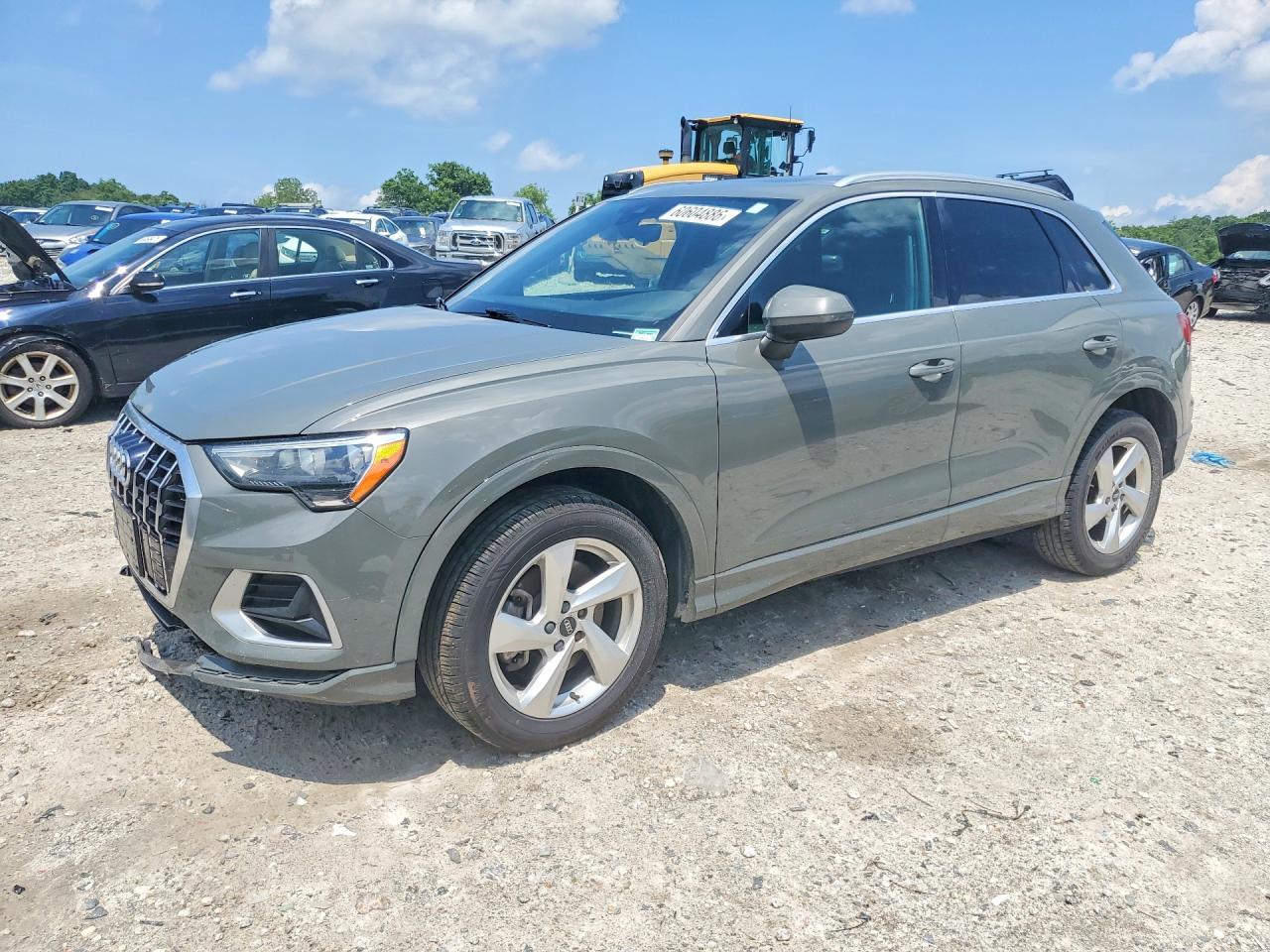 2021 AUDI Q3 quattro Premium