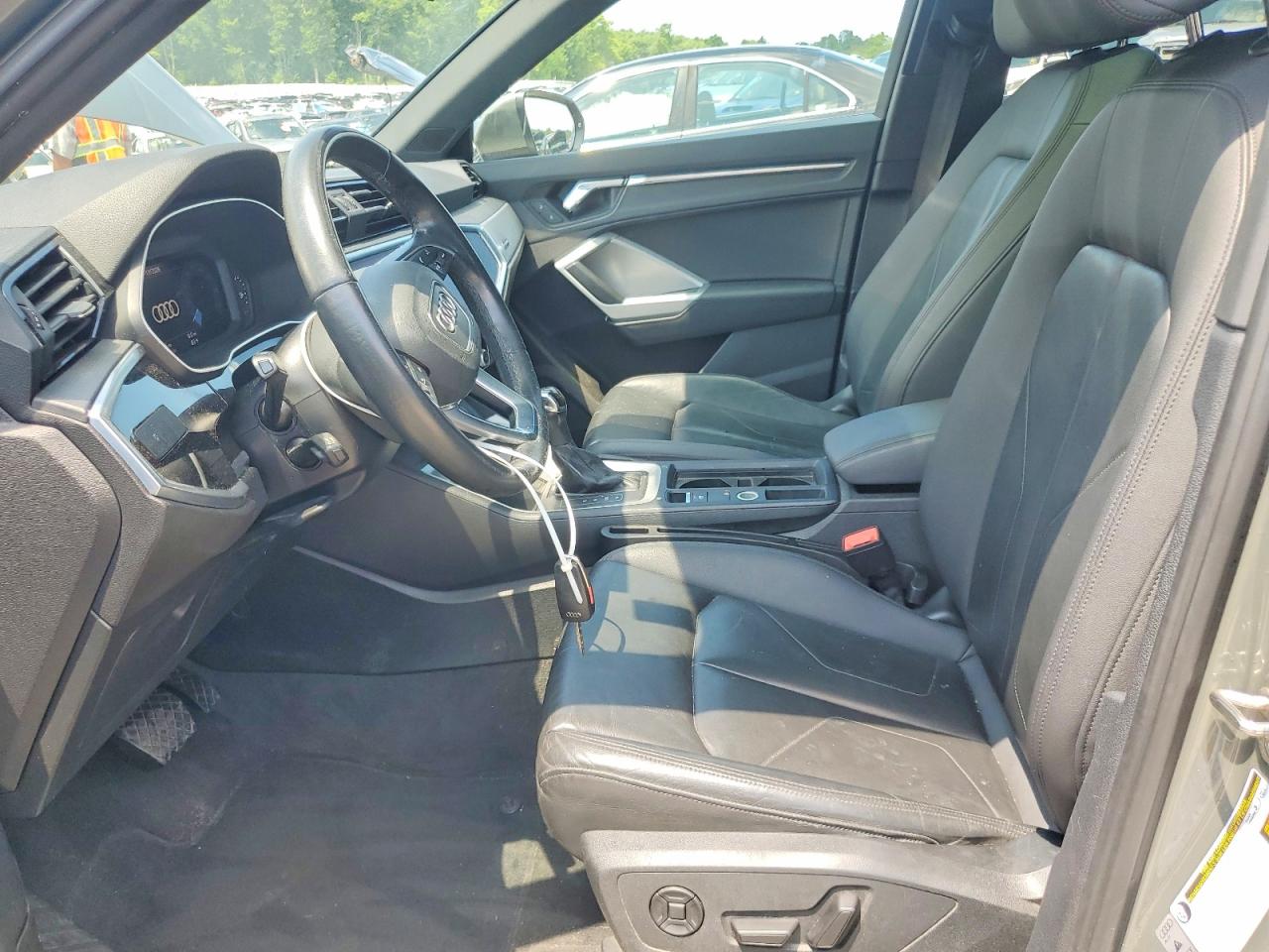 2021 AUDI Q3 quattro Premium
