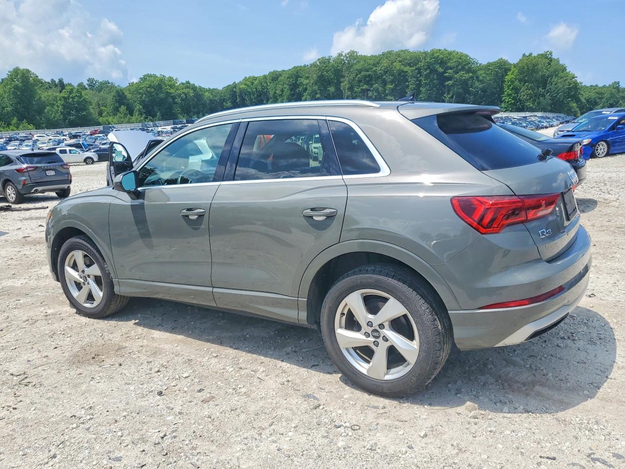 2021 AUDI Q3 quattro Premium