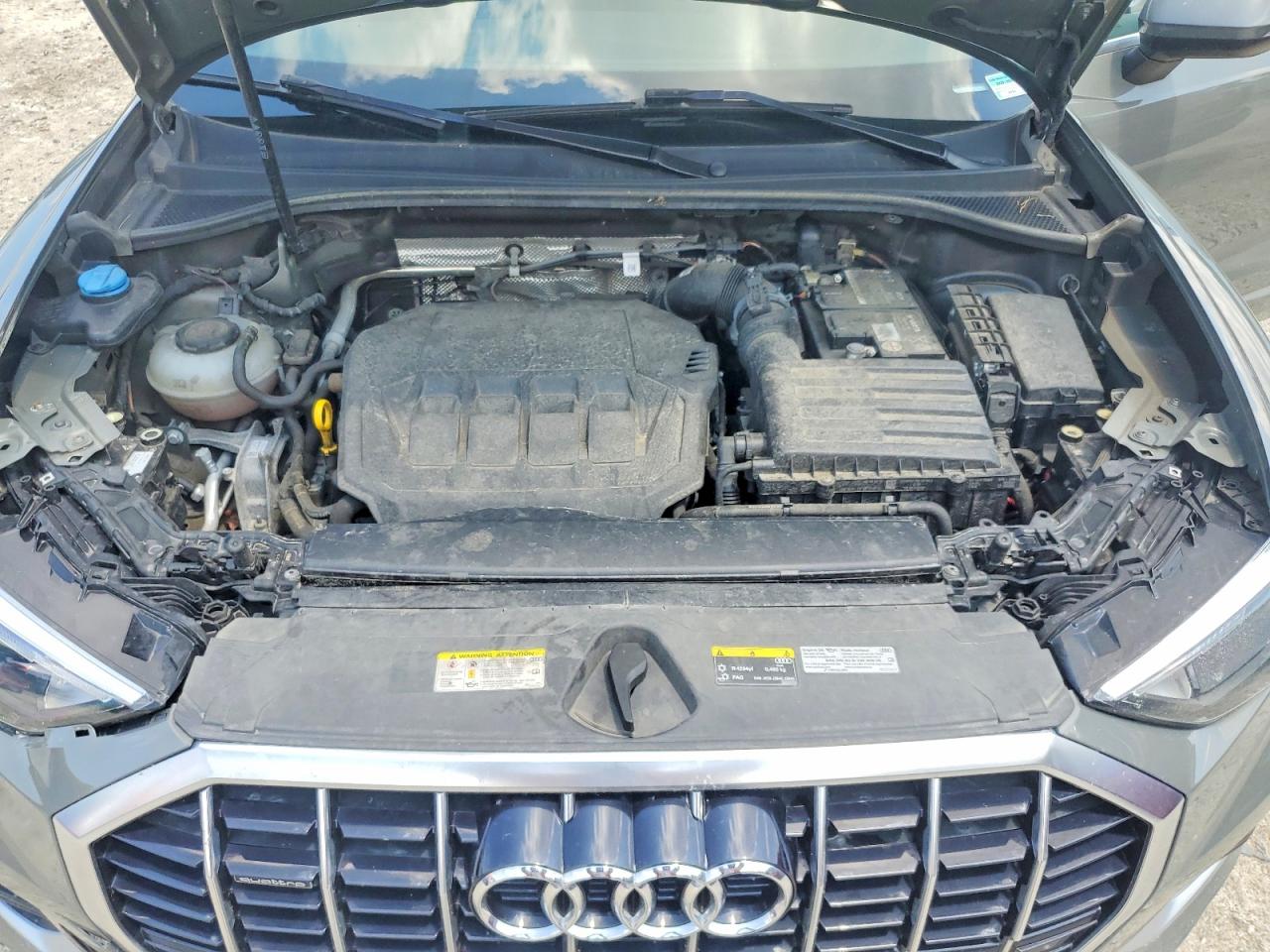 2021 AUDI Q3 quattro Premium
