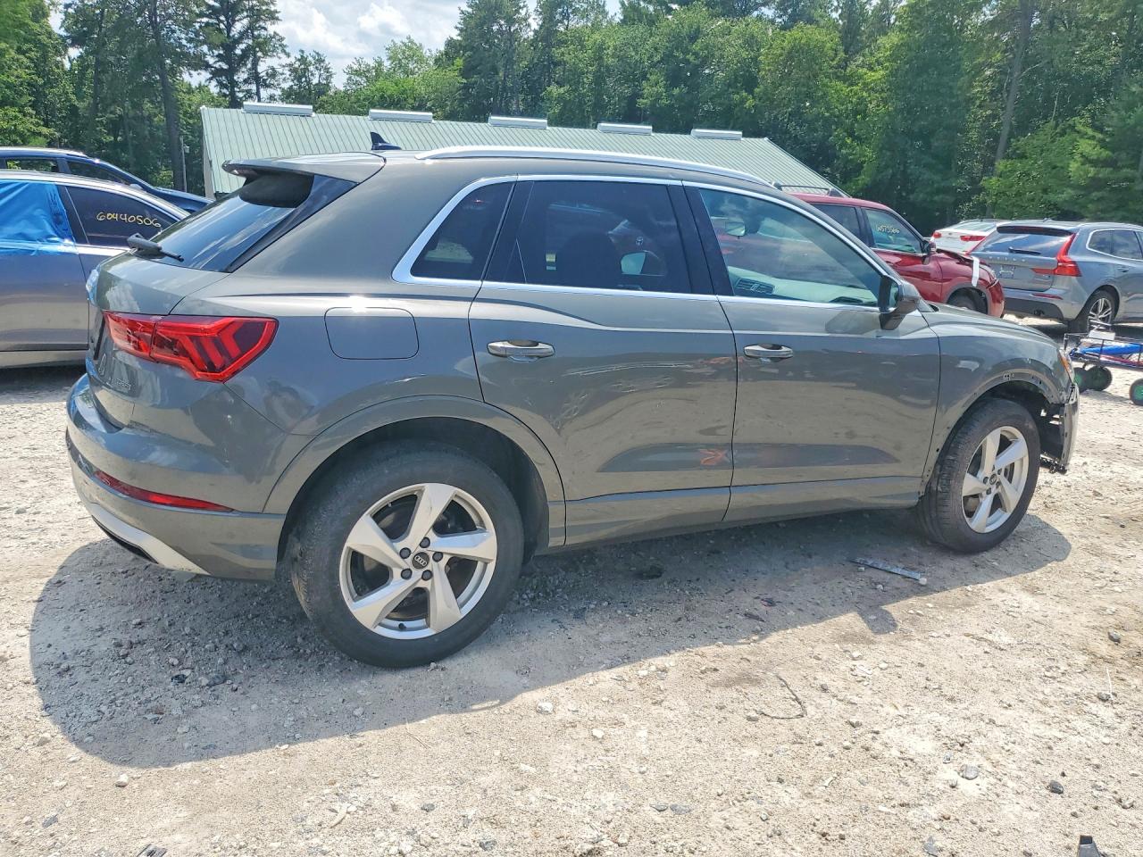 2021 AUDI Q3 quattro Premium