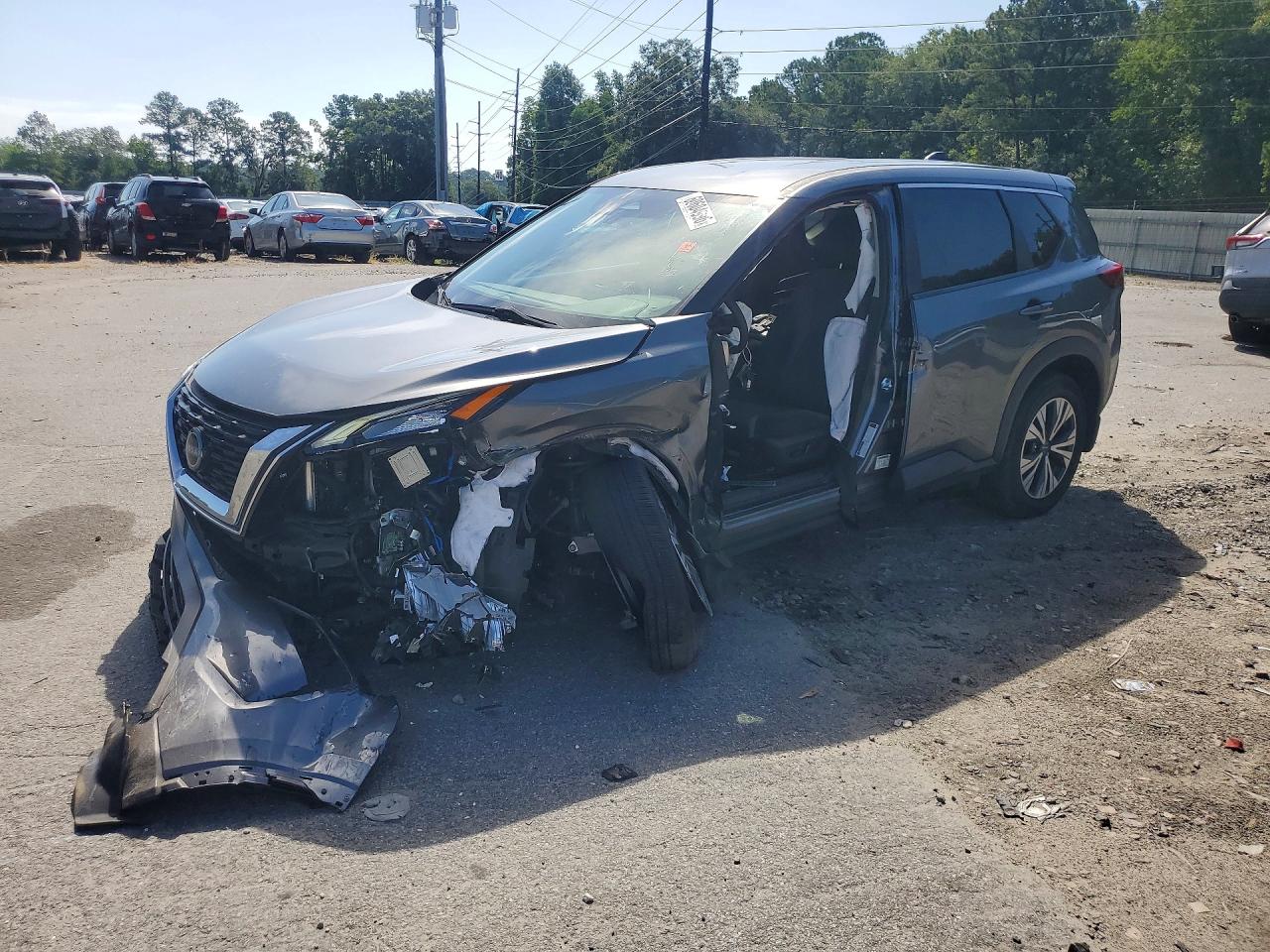 2022 NISSAN ROGUE SV — Front 3/4