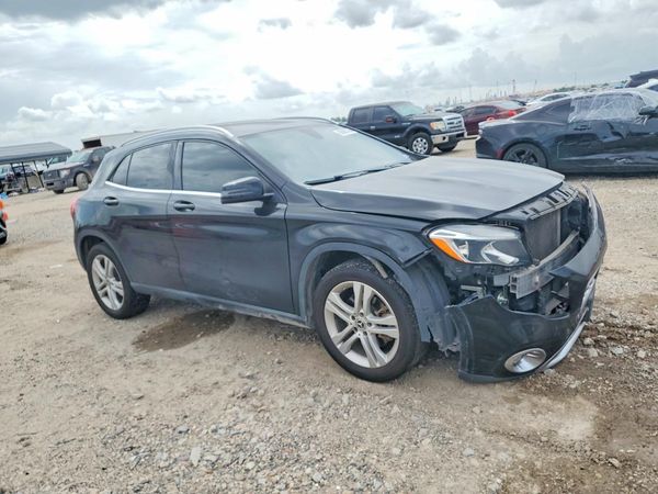 2020 MERCEDES-BENZ GLA GLA250
