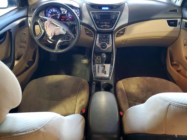 2013 HYUNDAI ELANTRA