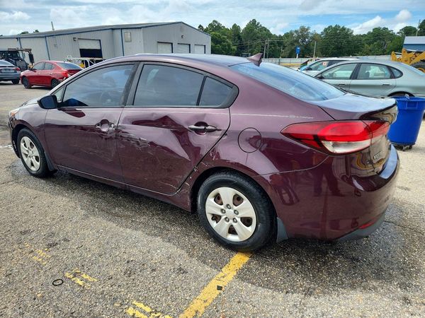 2018 KIA FORTE LX Base