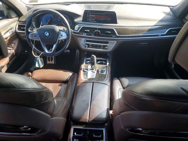 2017 BMW 750 xDrive