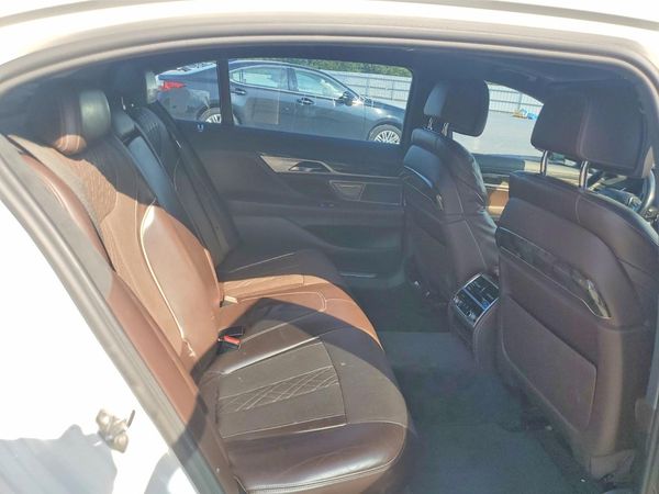 2017 BMW 750 xDrive