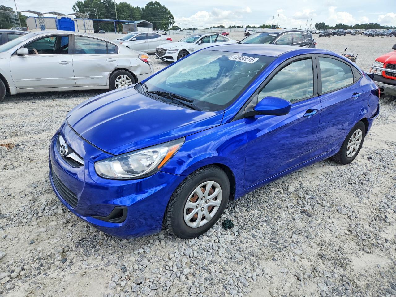 2013 HYUNDAI ACCENT GLS, GS