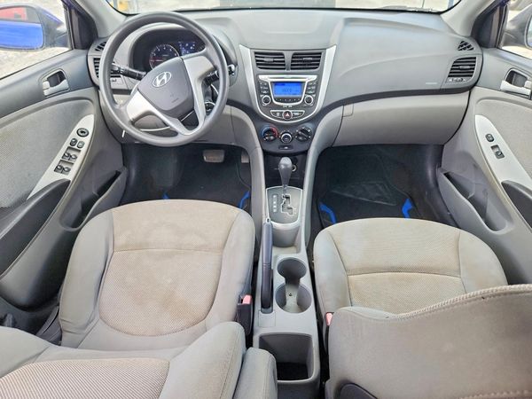 2013 HYUNDAI ACCENT GLS, GS