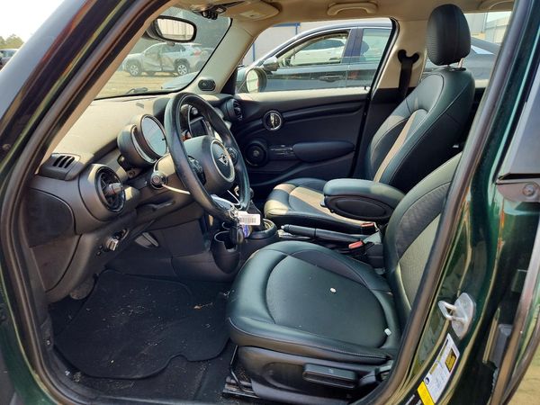 2017 MINI COOPER