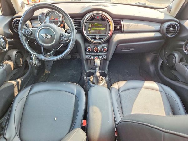 2017 MINI COOPER
