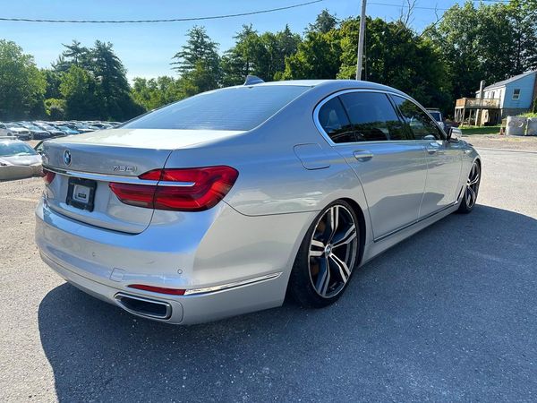 2016 BMW 750 xDrive