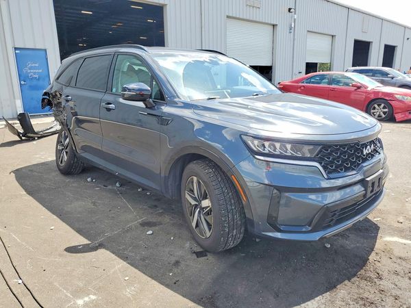 2023 KIA SORENTO S