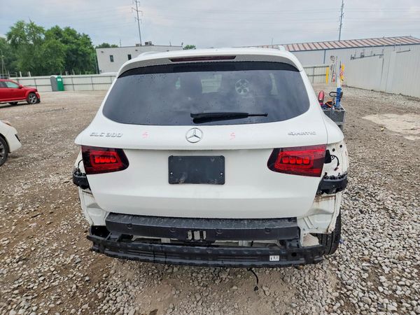 2021 MERCEDES-BENZ GLC GLC300-4M