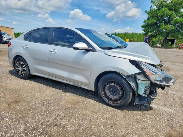 2021 KIA RIO