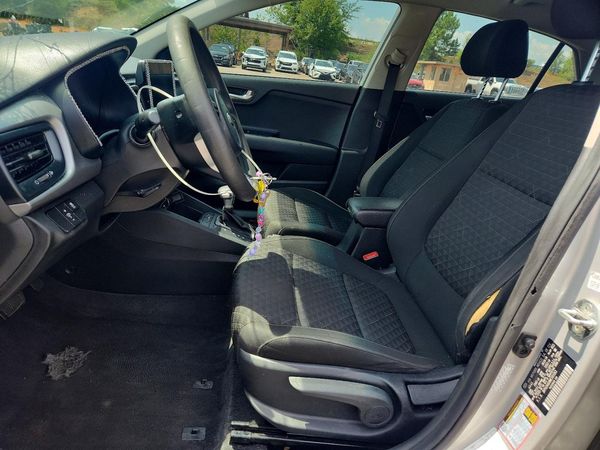 2021 KIA RIO