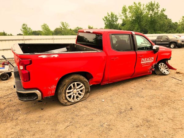 2021 CHEVROLET SILVERADO LT (2FL)