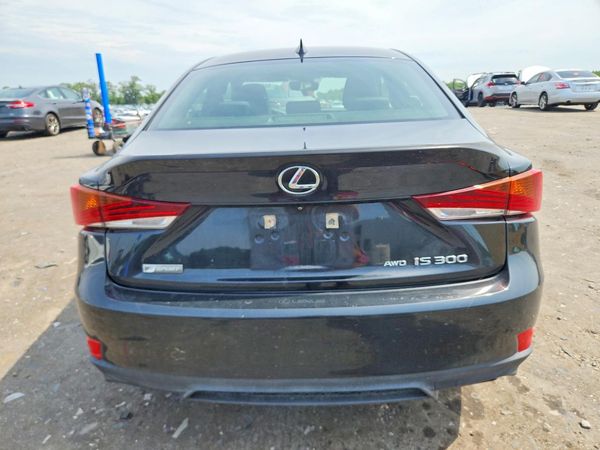 2017 LEXUS IS