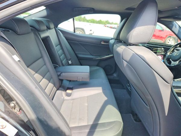 2017 LEXUS IS
