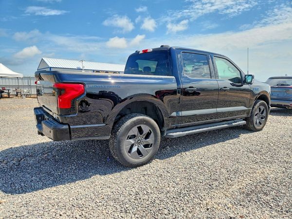 2025 FORD F150 XLT