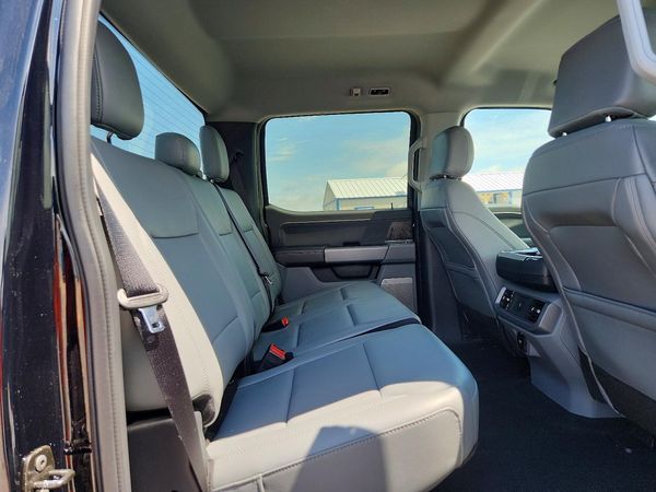 2025 FORD F150 XLT